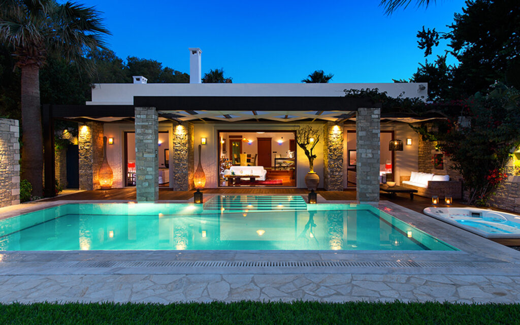02  Imperial Spa Villa  17 1986