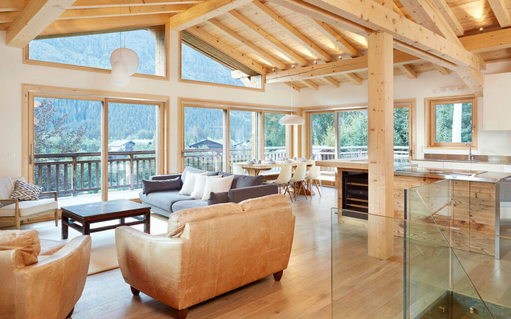 4. Eco Lodge   open plan living