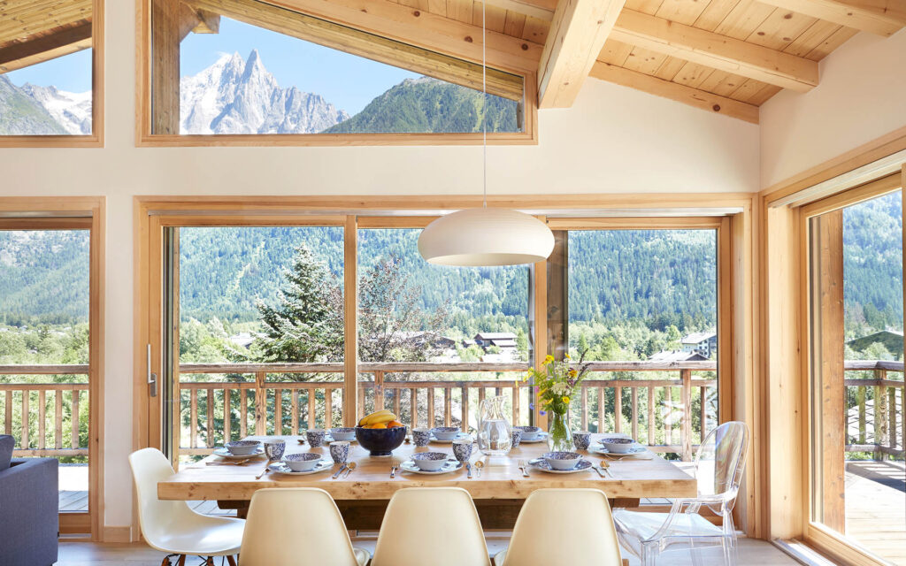 7. Eco Lodge   dining