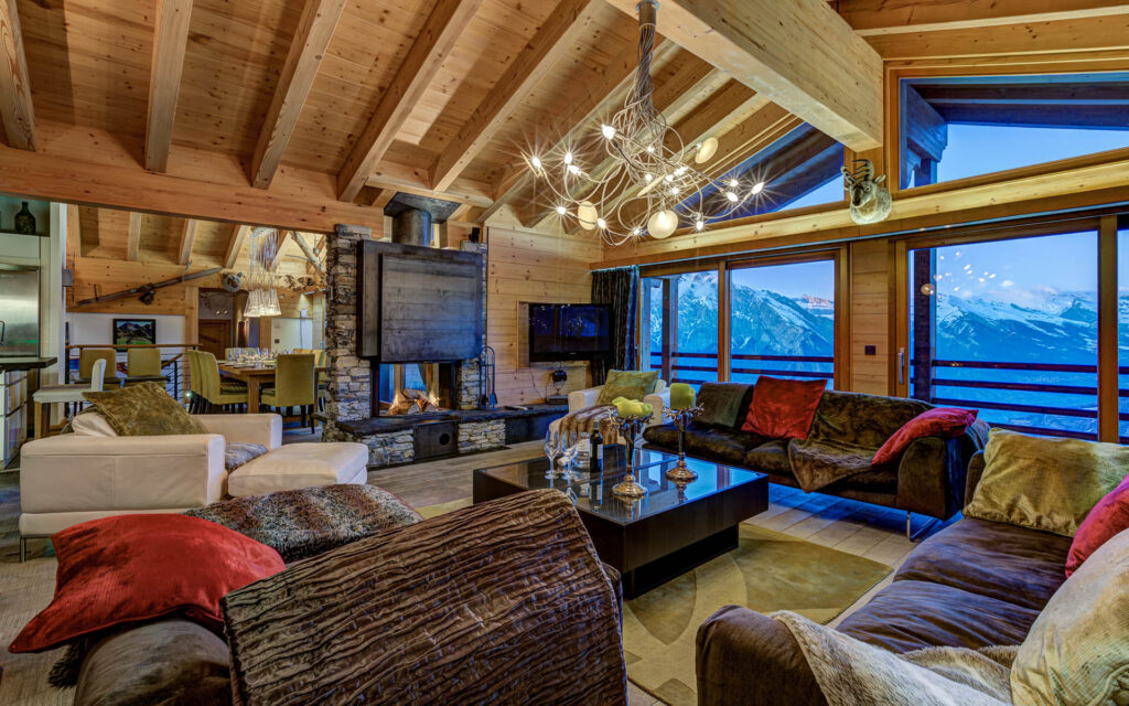 AJP7795And8more2019 12 outdoor chalet sun