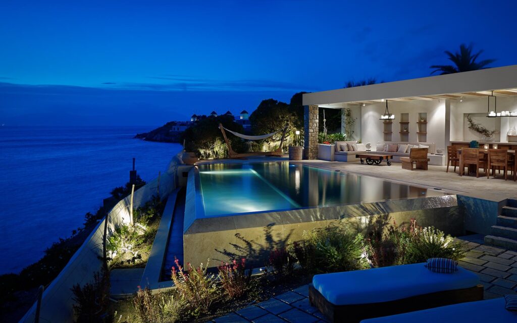Belvedere Watefront Private Pool 8
