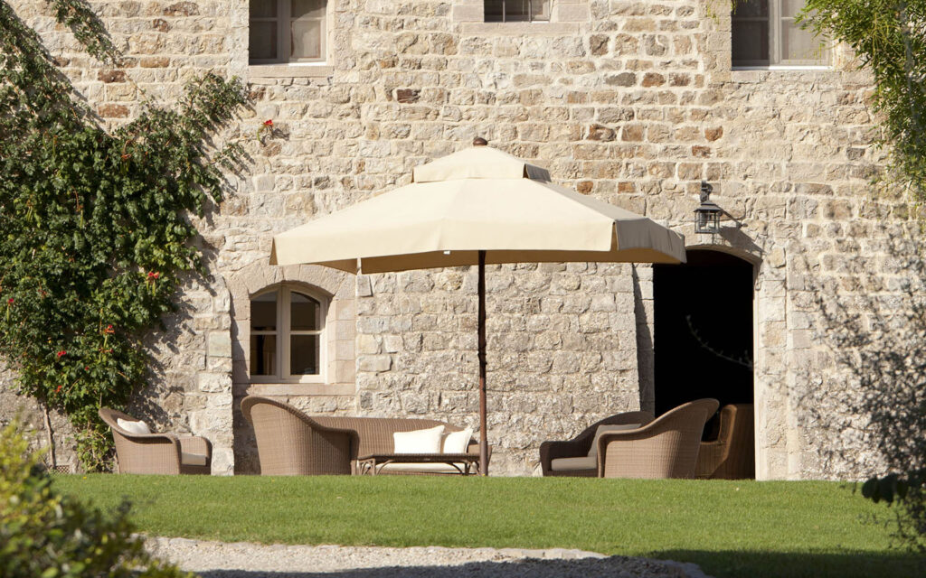 CdB   Villa Castello External view