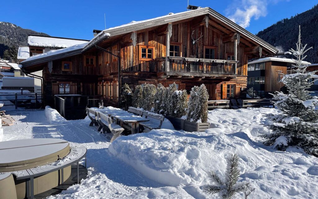 Chalet Tschoder Luxury Ski Chalet St Anton Austria 24