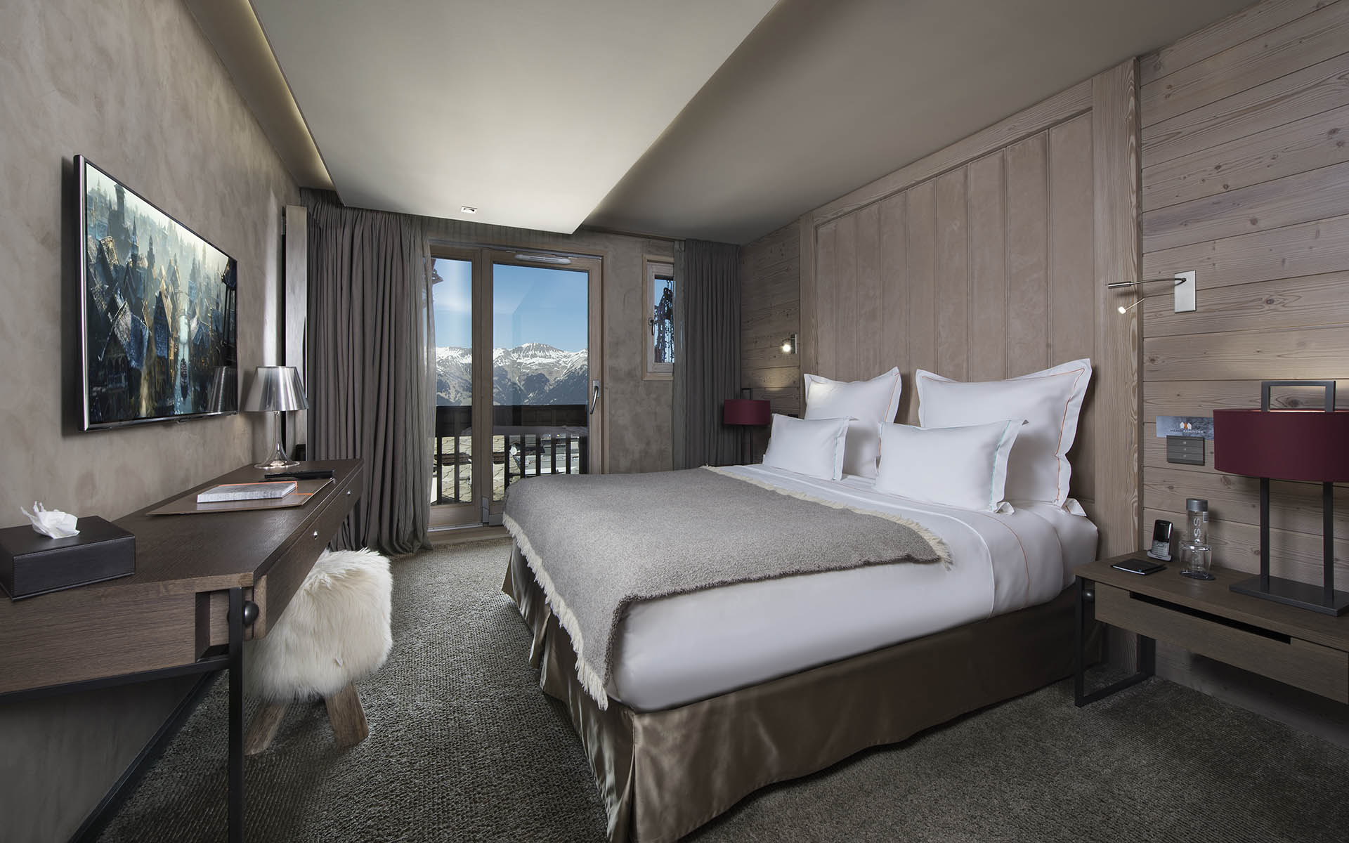 Serpentine Apartment, Courchevel 1850