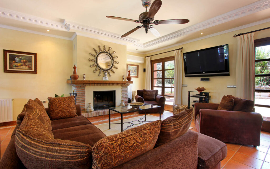 HR 0022 Casa San Bernardo Living Room