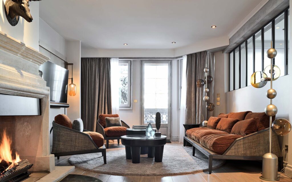 Hotel Le Strato Pyramides 2 bedroom Luxury Ski Chalet Courchevel 1850 France 1