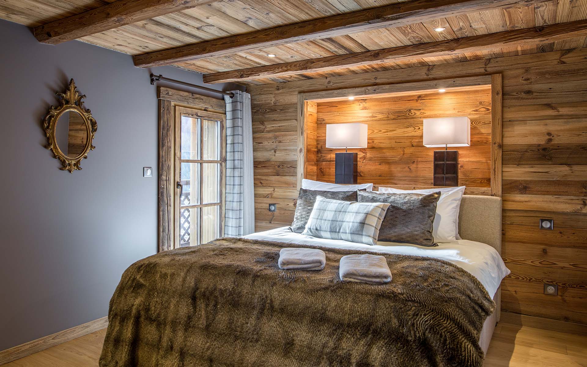 La Grange au Merle, Châtel