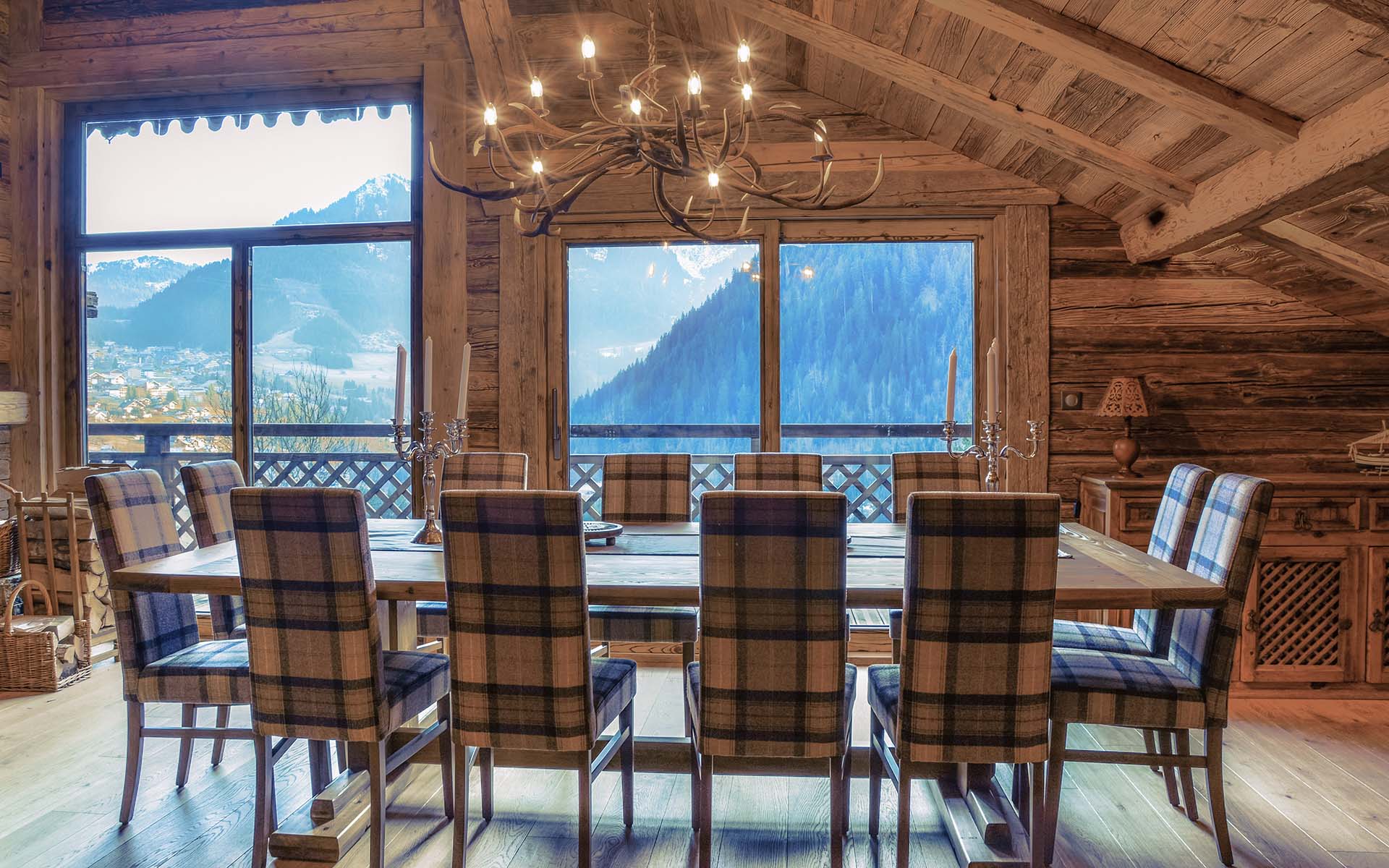 La Grange au Merle, Châtel