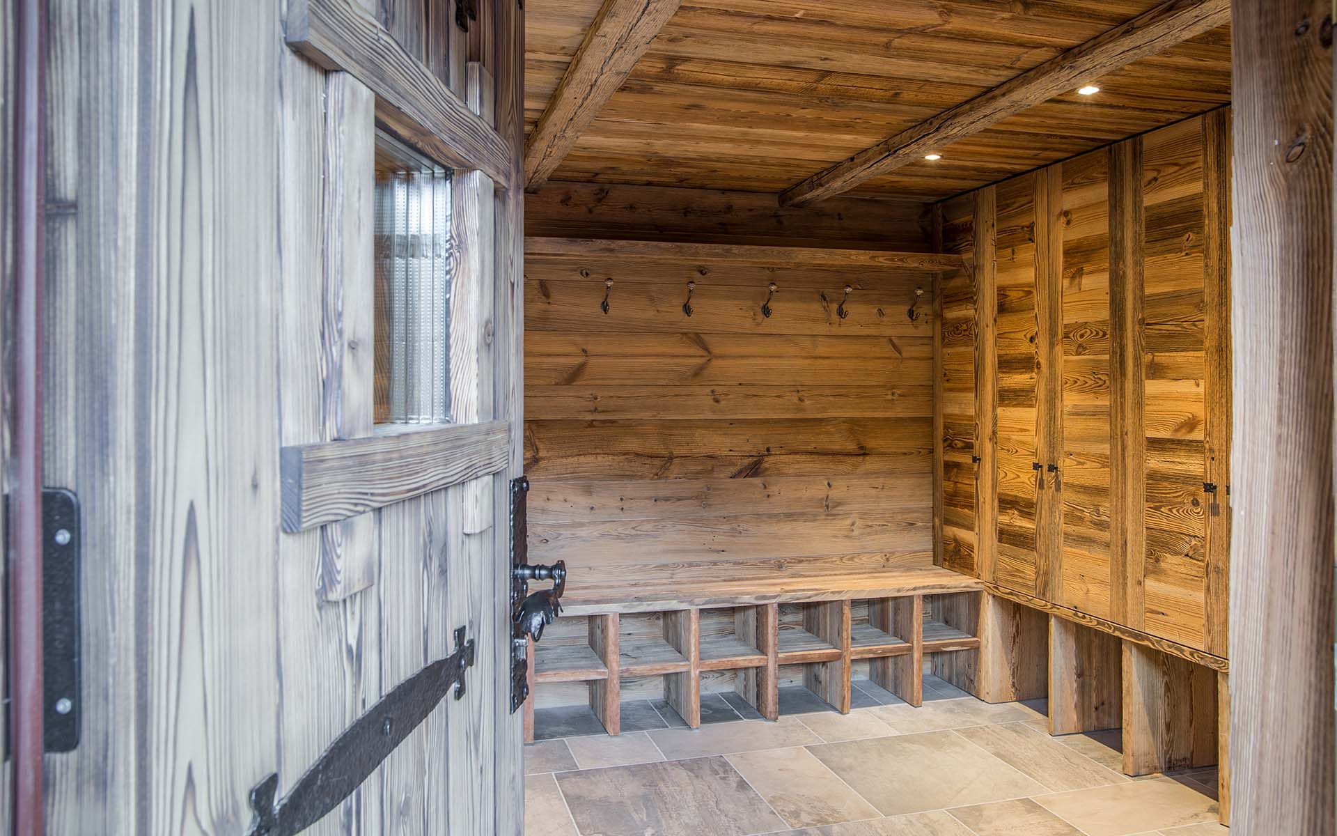 La Grange au Merle, Châtel