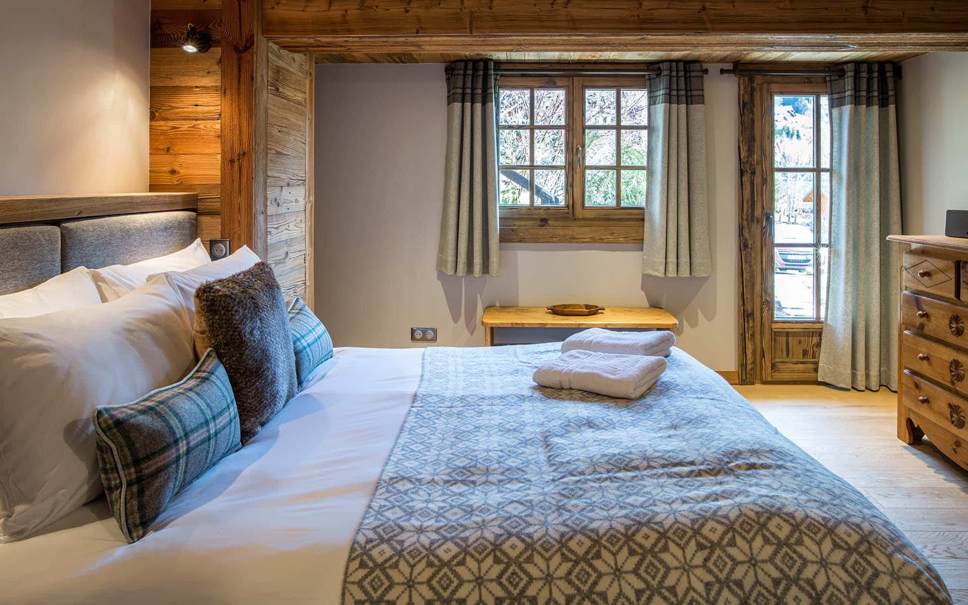 La Grange au Merle, Châtel