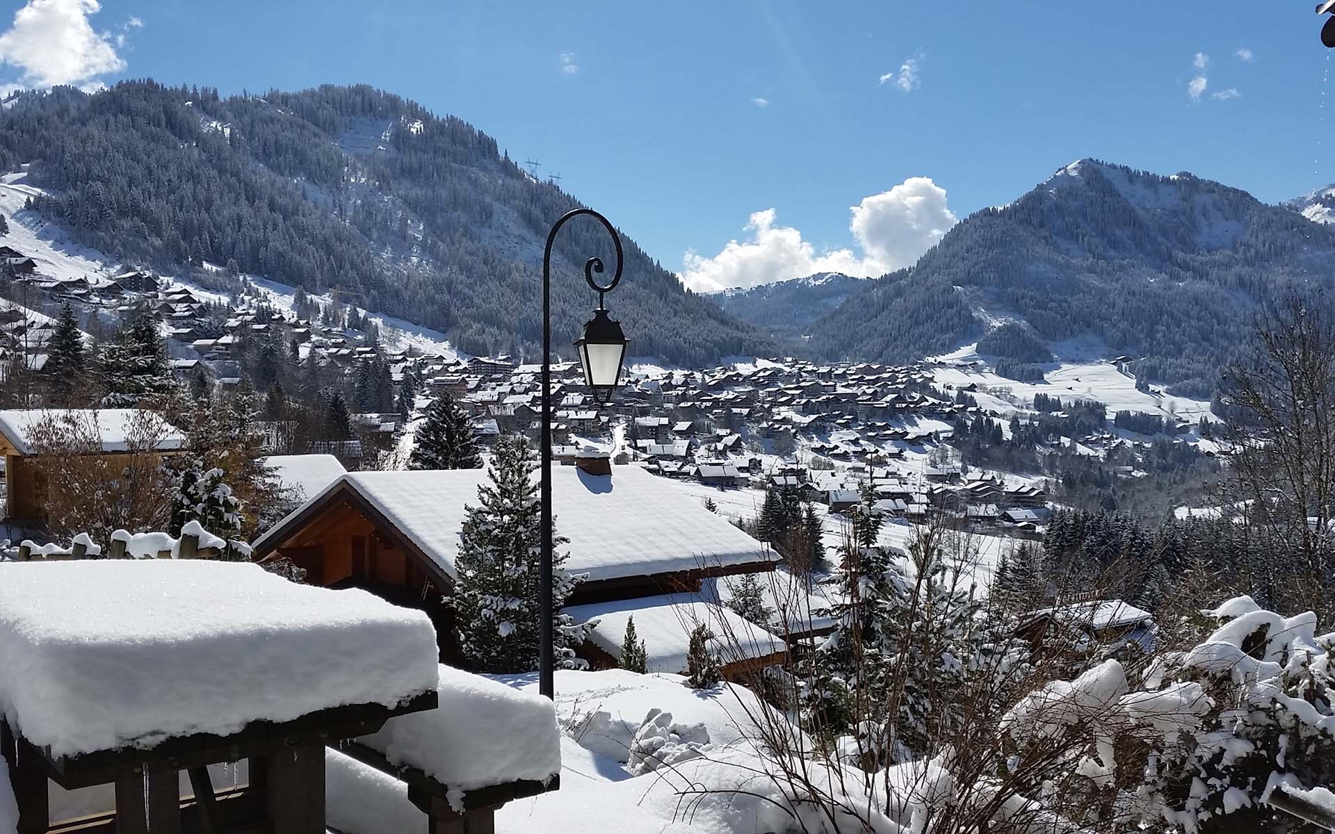 La Grange au Merle, Châtel
