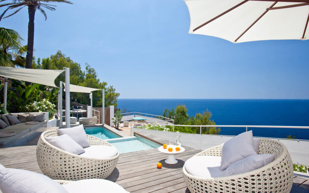 Pool Chill Out A