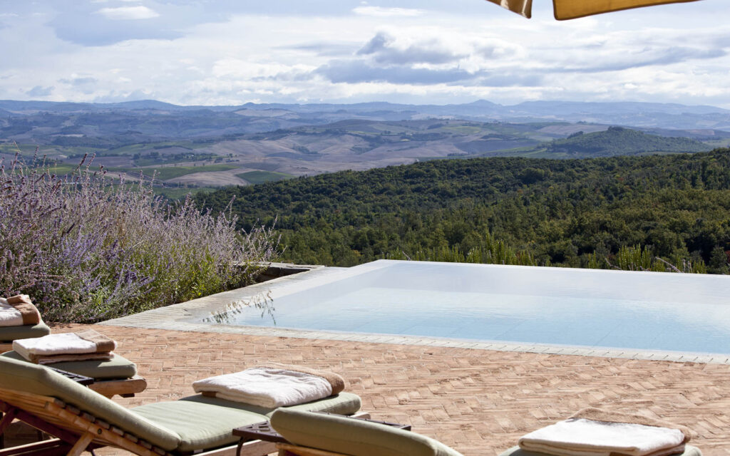 RWCdB Villa Chiusa Infinity Pool 2