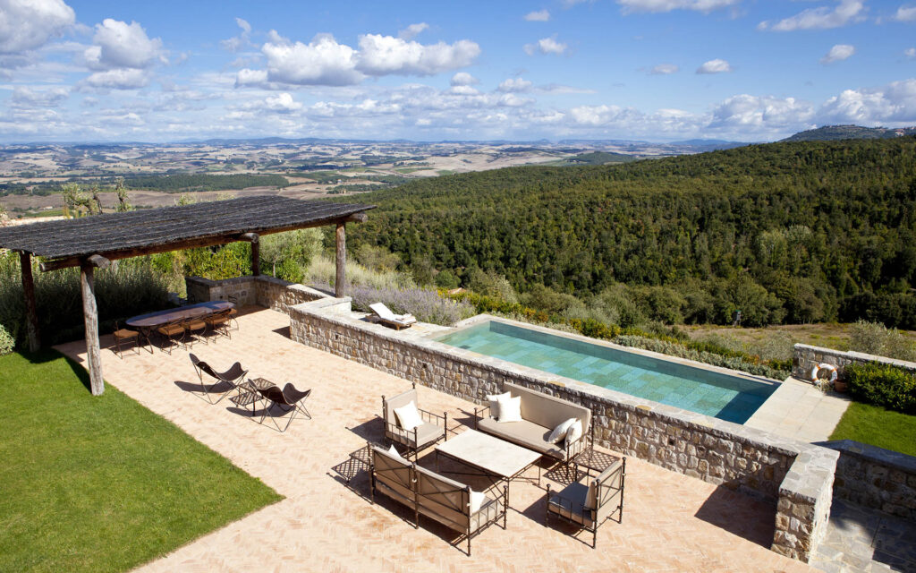 RWCdB Villa Oliviera Patio with View