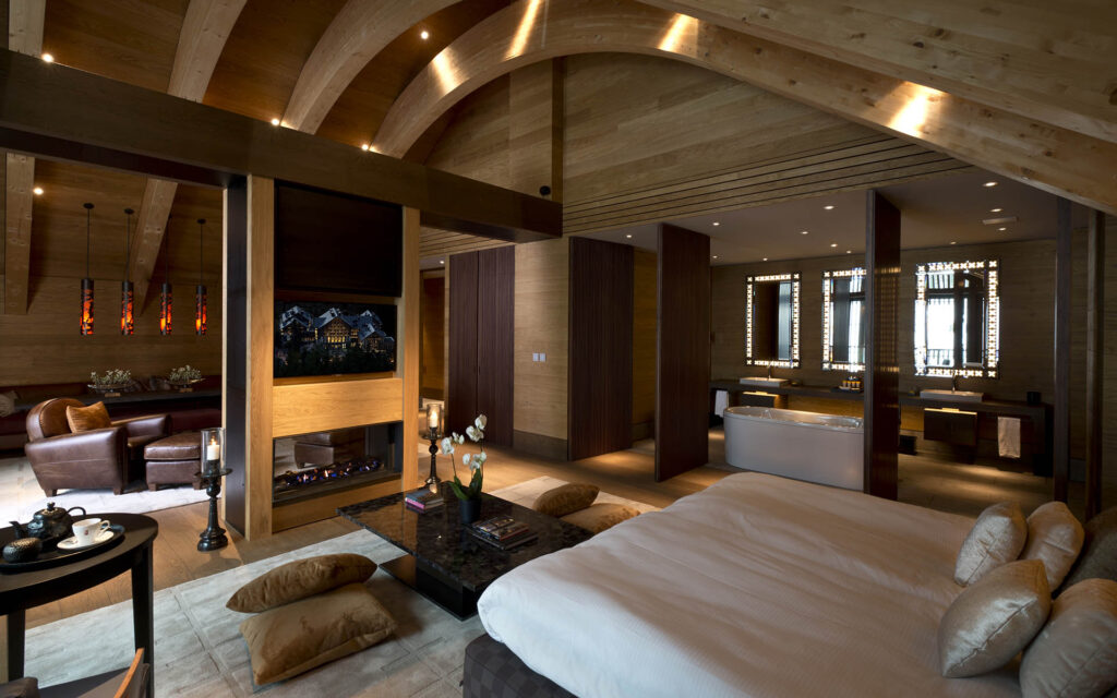 The Chedi Rooms Gemsstock Suite Bedroom 01