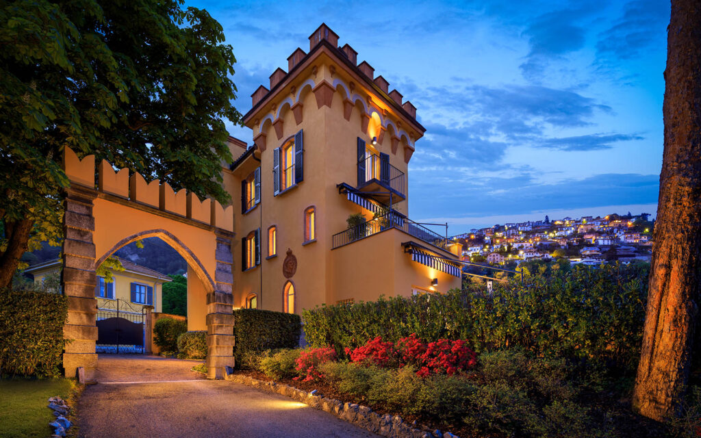 Villa Malakoff Exterior Night