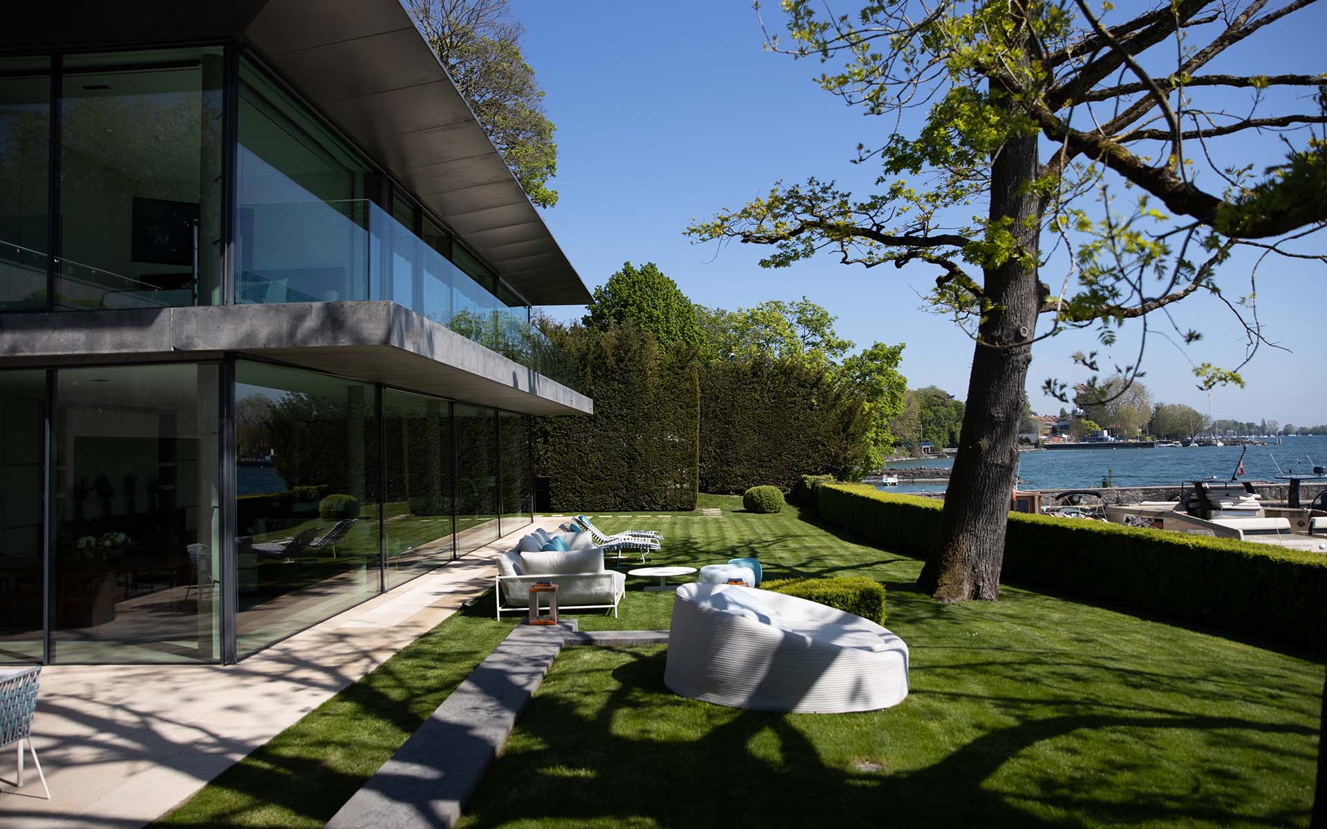 Villa du Lac, Geneva
