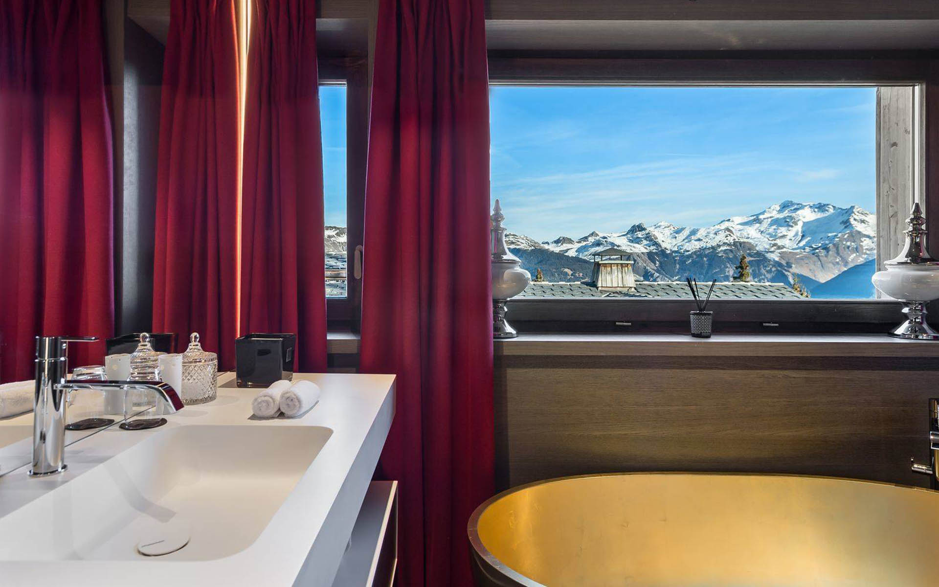 Chalet La Datcha, Courchevel 1850