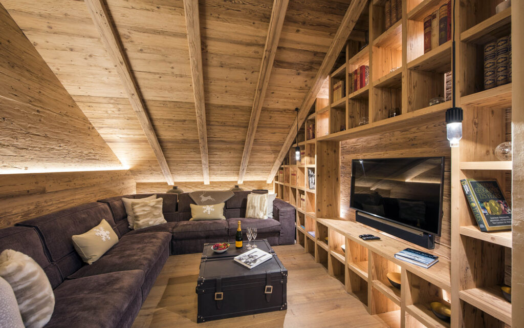 crux penthouse 6970