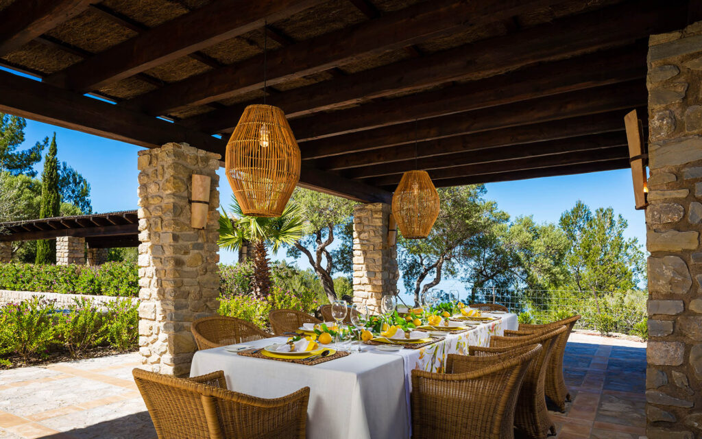 son balagueret outdoor lunch 1