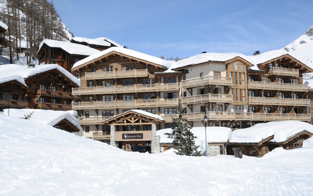 2 Exterieur de lhôtel N°2  Hotel exterior