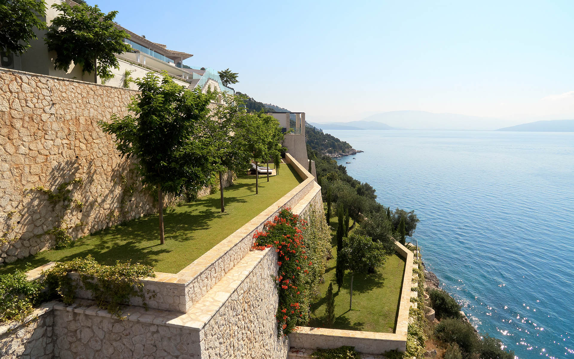 Article The Best Sea View Villas in the World