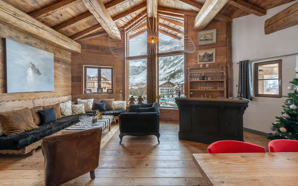 Chalet Lievre Blanc Location chalets Covarel Val disere Alpes France Salon bis 