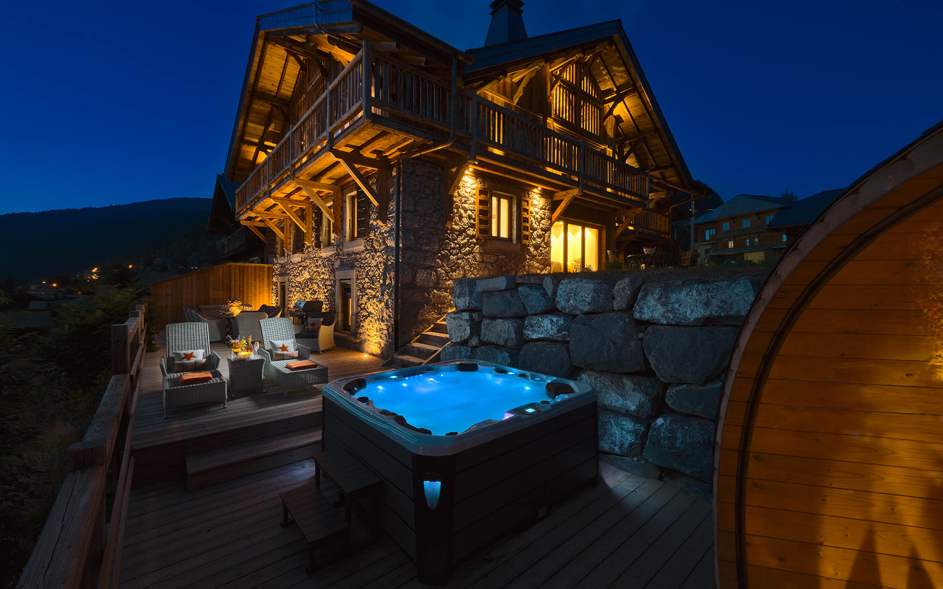 The Old Macaroni, Morzine