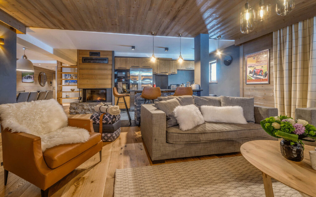 Lounge Kitchen 1