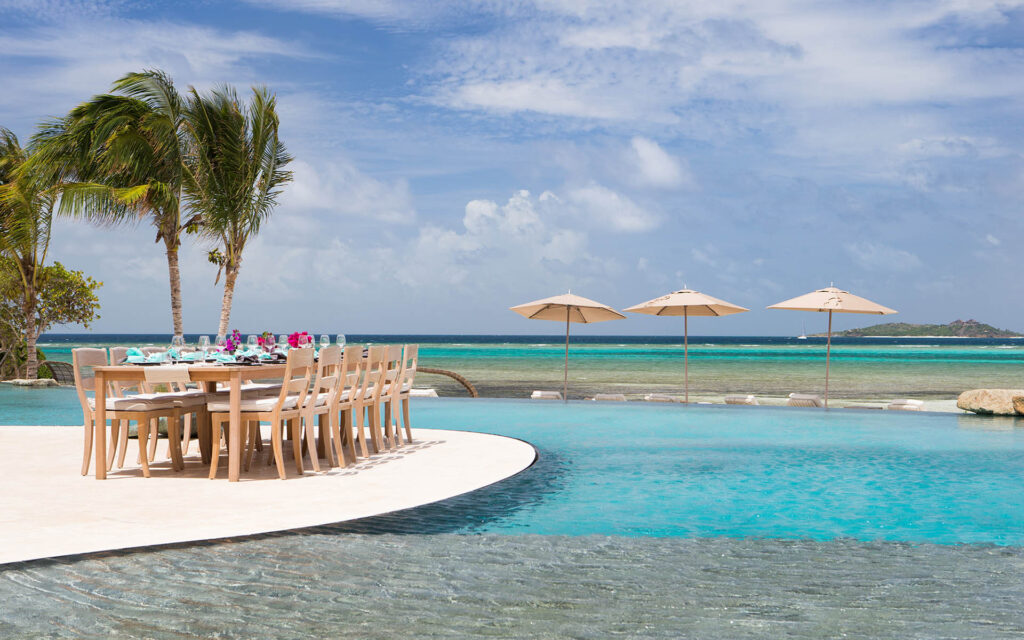beach house lunch and infinity pool