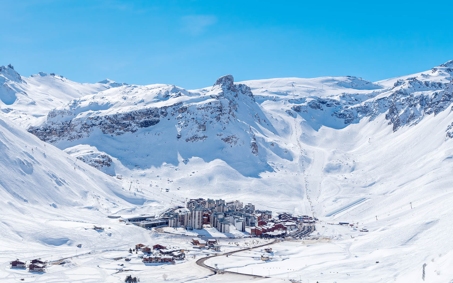 Tignes Ski Resort Guide
