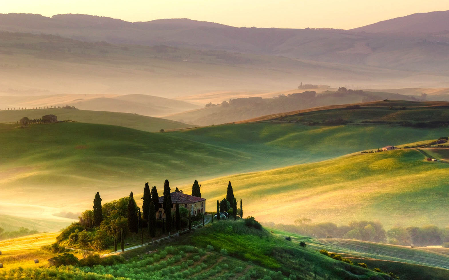 Luxury Villa Holidays and Rentals in Tuscany Italy