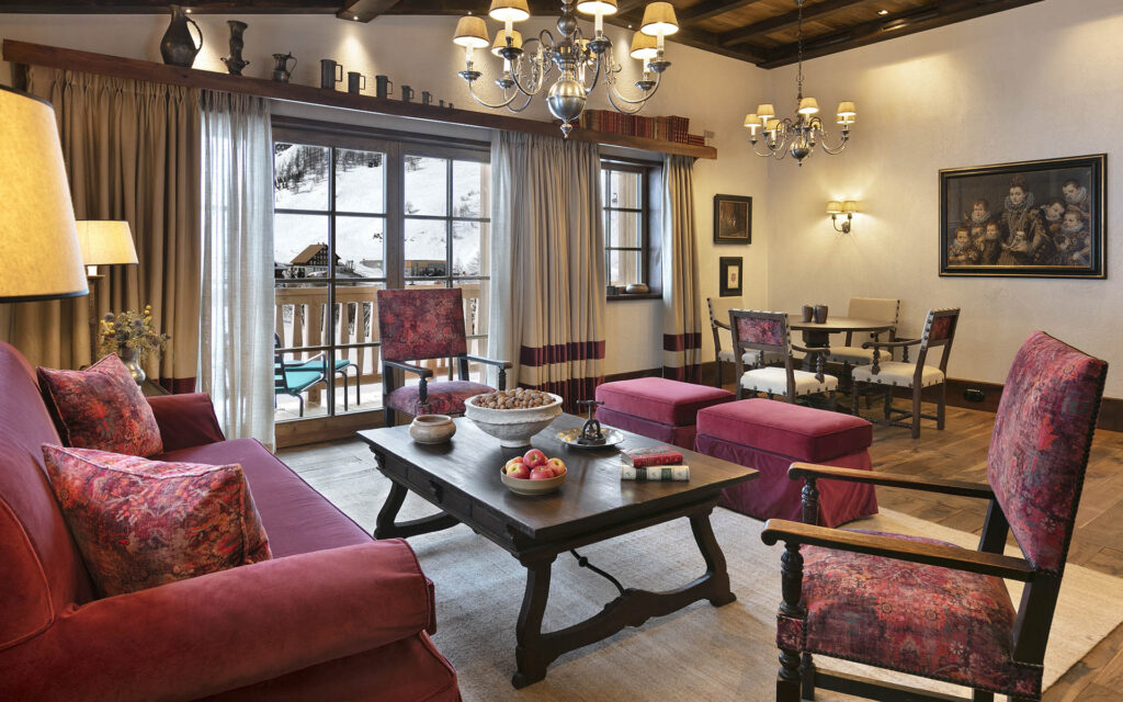 BELLECOMBE PENTHOUSE LIVING AREA 1