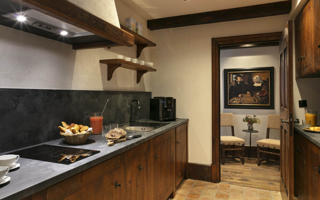 MONTFLEURY PENTHOUSE KITCHEN 1