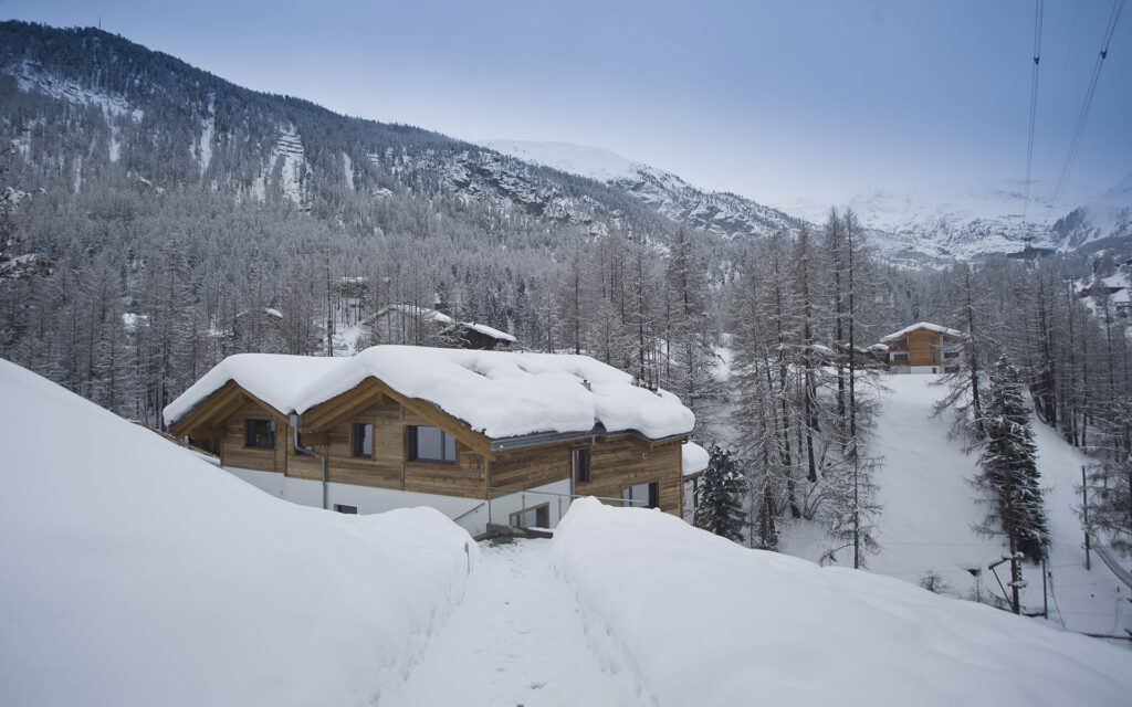 Panicha Penthouse Zermatt Outside Winter
