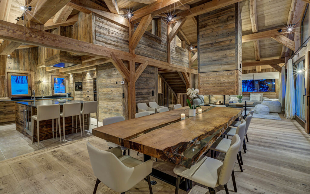 AJP9422And8more2019 12 outdoor chalet sun