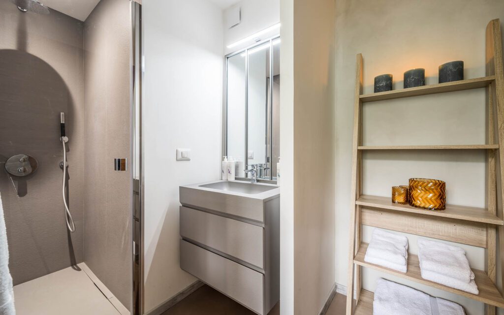 bathroom 1 1