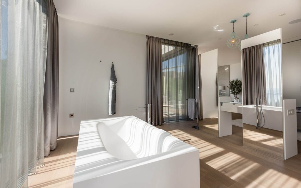 Villa3 Sphere Nord Master Bedroom 002