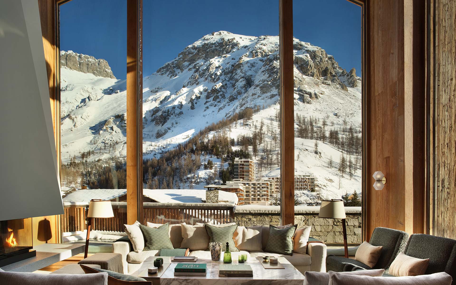 Etoile du Nord – East Wing Luxury Ski Chalet Val d’Isere France 82