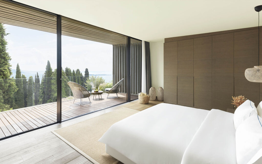 Landmark Apartment 1 luxury villa Lake Garda Master Bedroom