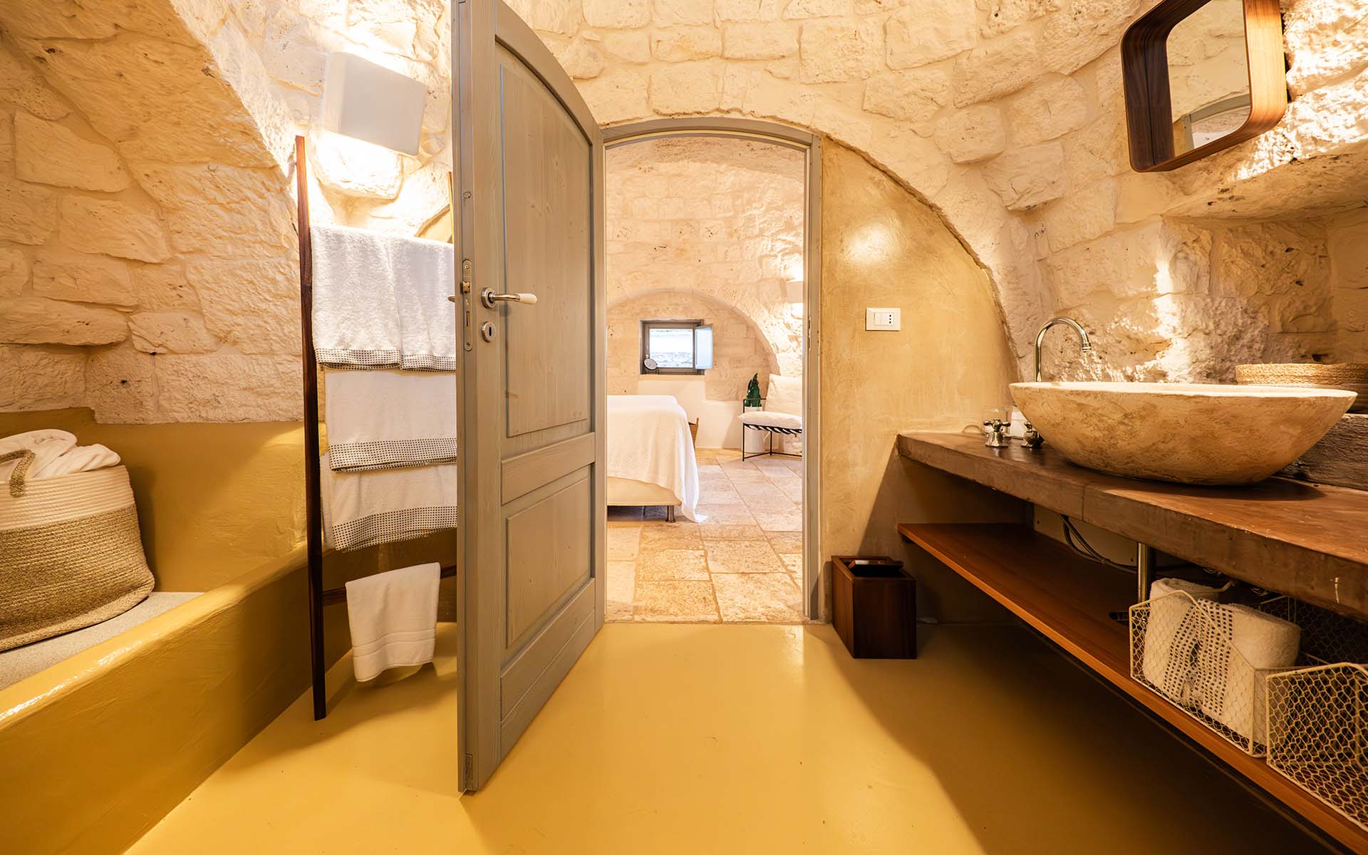 Casa Badra, Puglia