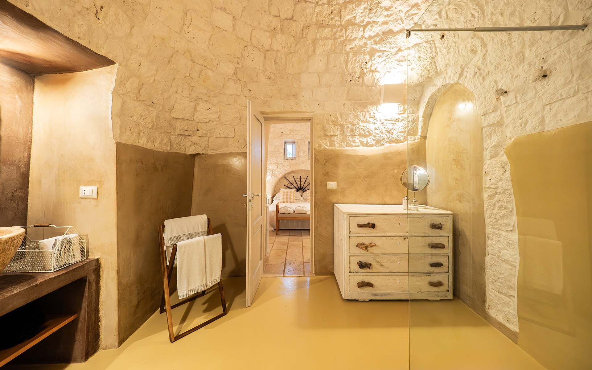 Casa Badra, Puglia