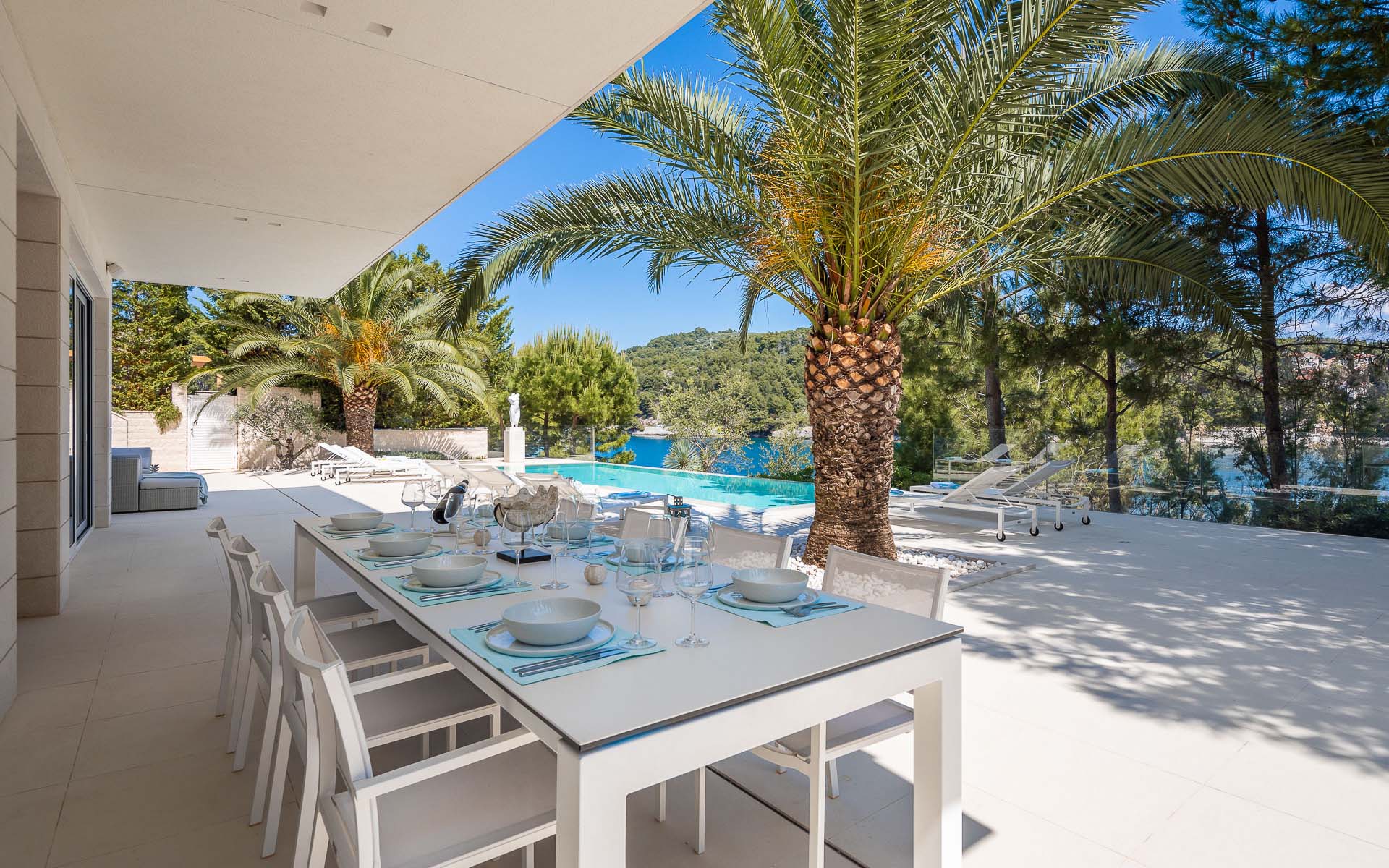 Villa Mila, Brač