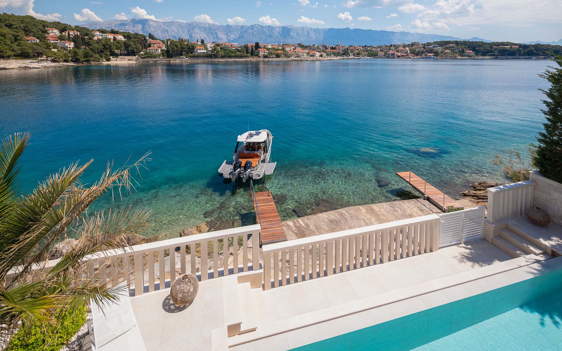 Villa More, Brač