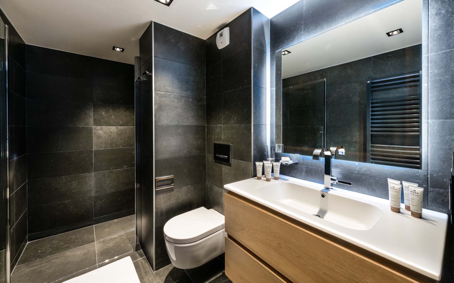 Vail Lodge Apartment A12,  Val d’Isère