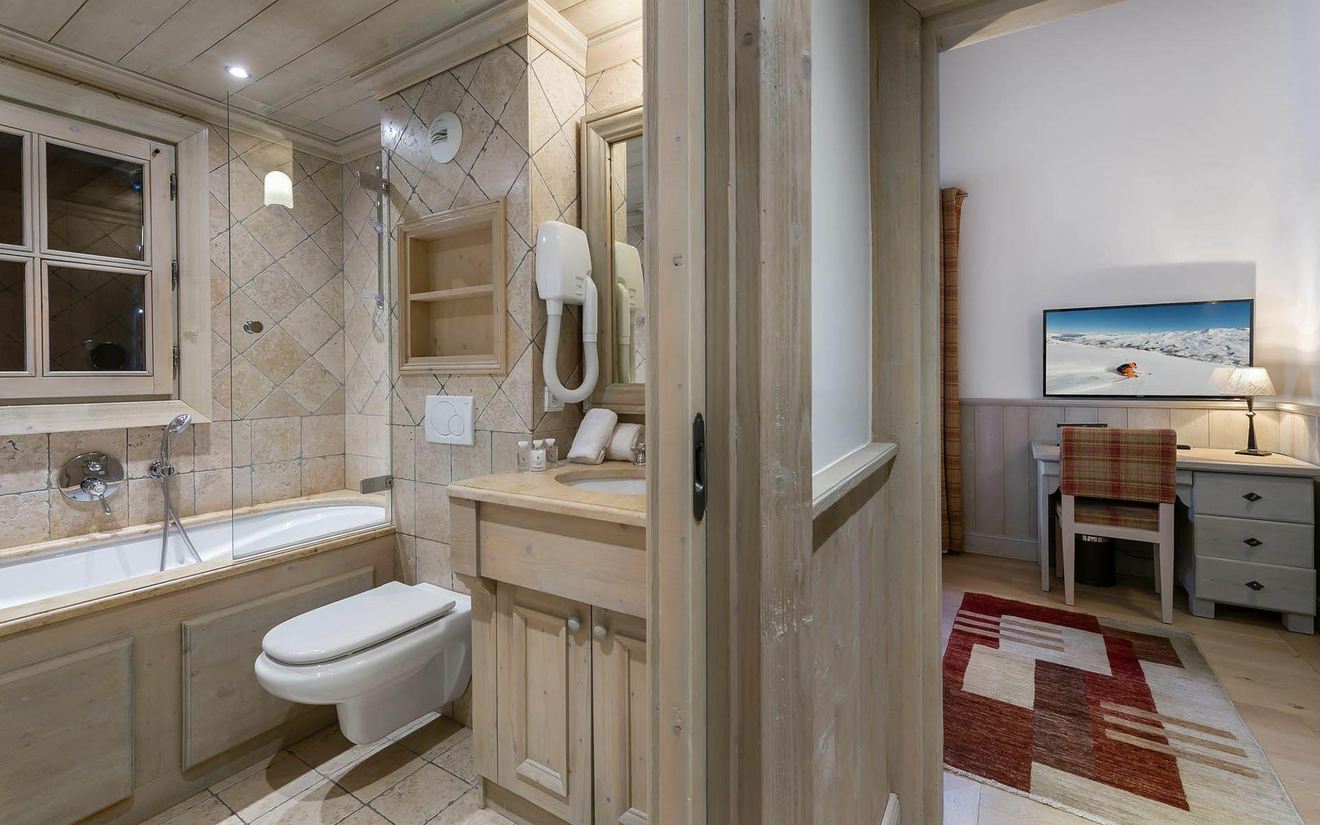 Chalet Edelstone, Courchevel 1850