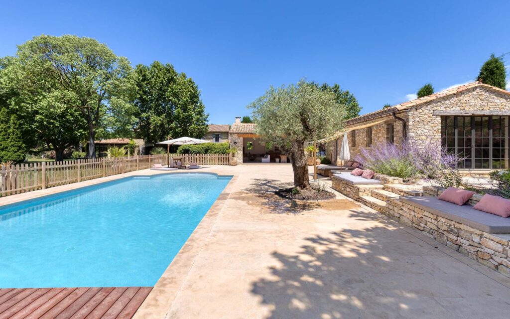 Le Mas des Oliviers Luxury Villa Rentals Provence France 1.30