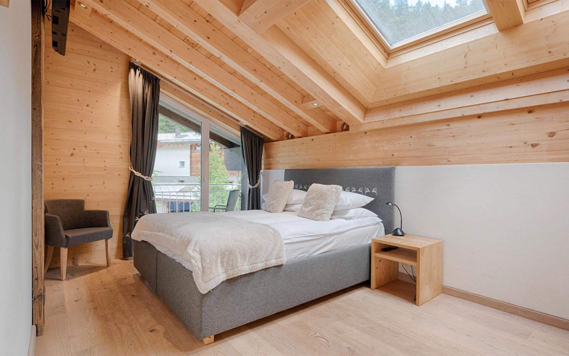 Tuftra 5 Bedroom Penthouse, Zermatt
