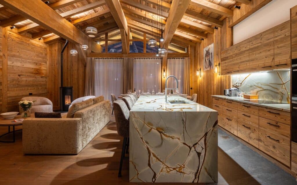 Les Bosses Penthouse Luxury Ski Chalet Val d Isere France 1