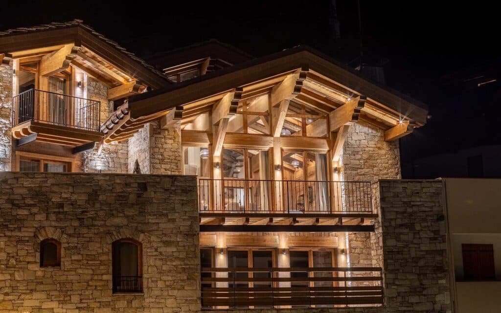 Les Bosses Penthouse Luxury Ski Chalet Val d Isere France 12